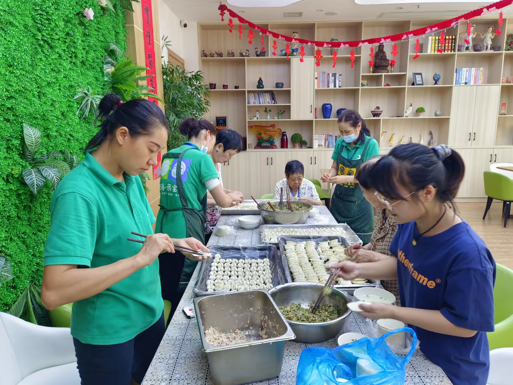 包餃子、慶團圓、齊上陣
